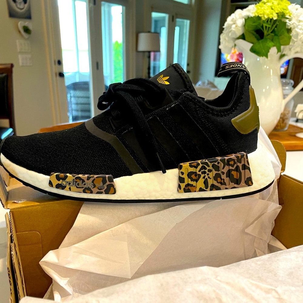 Adidas Tennis Shoes